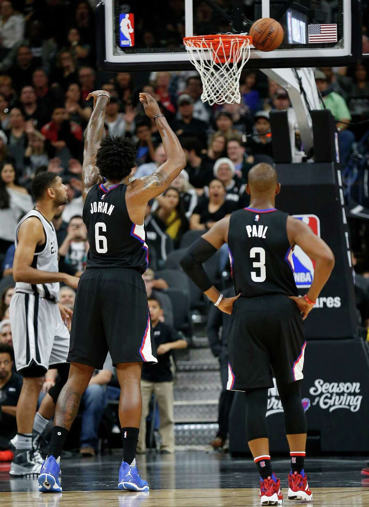 Clippers' DeAndre Jordan (05) misses a free throw against the Spurs at the AT&T Center on Friday, Dec. 18, 2015. Spurs defeated the Clippers, 115-107. (Kin Man Hui/San Antonio Express-News)