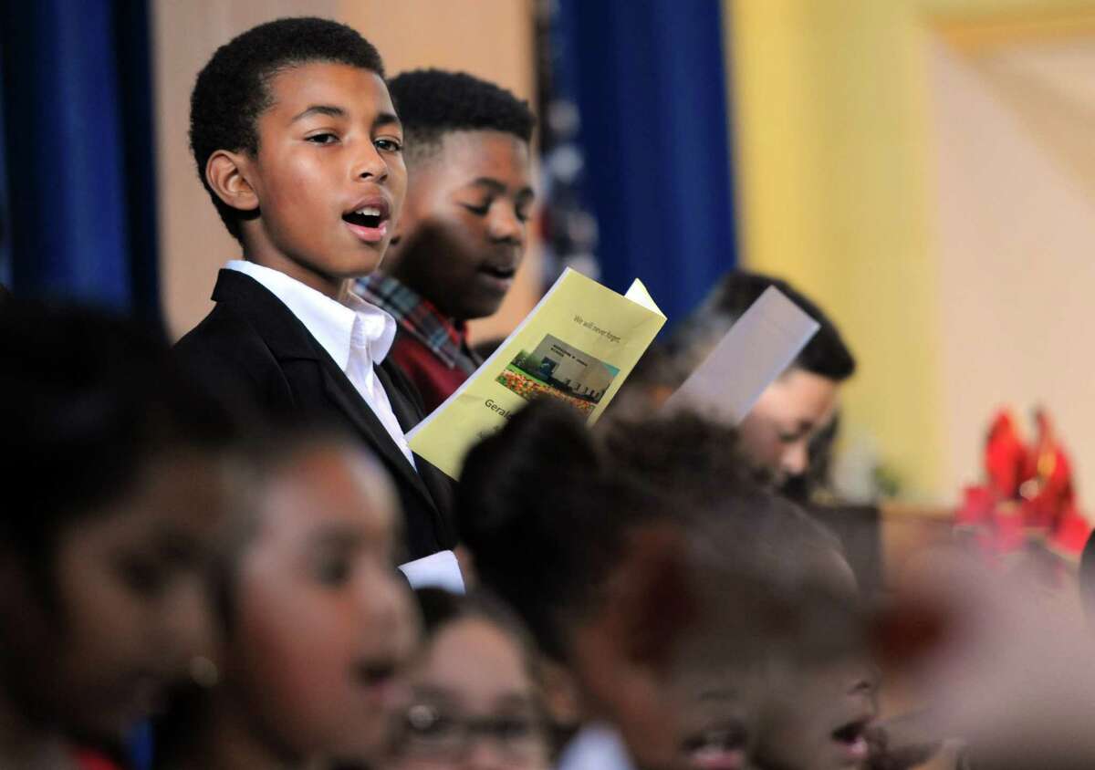 Bridgeport students, educators remember late superintendent