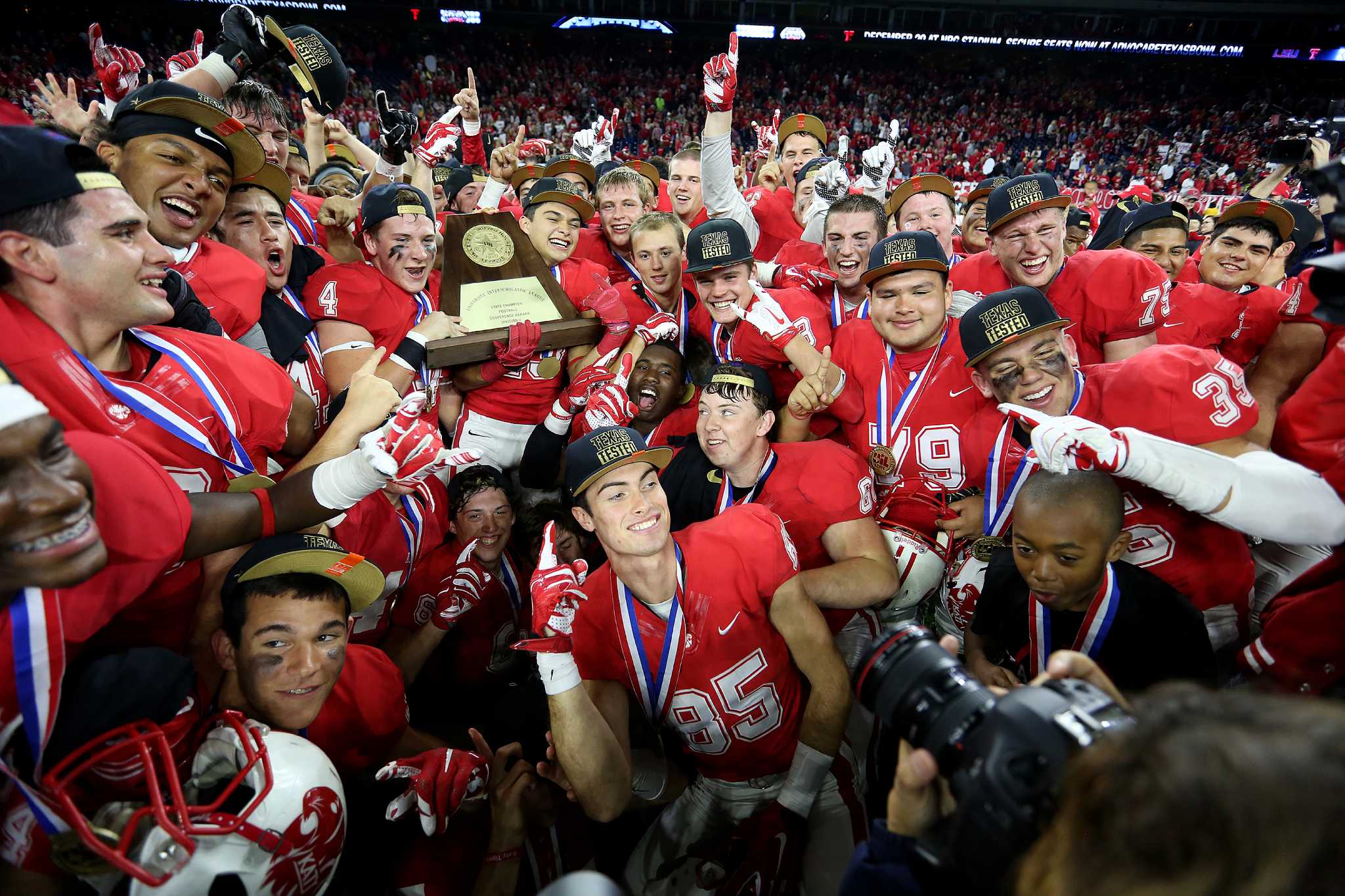 GameDay Central Updates from UIL state football championships