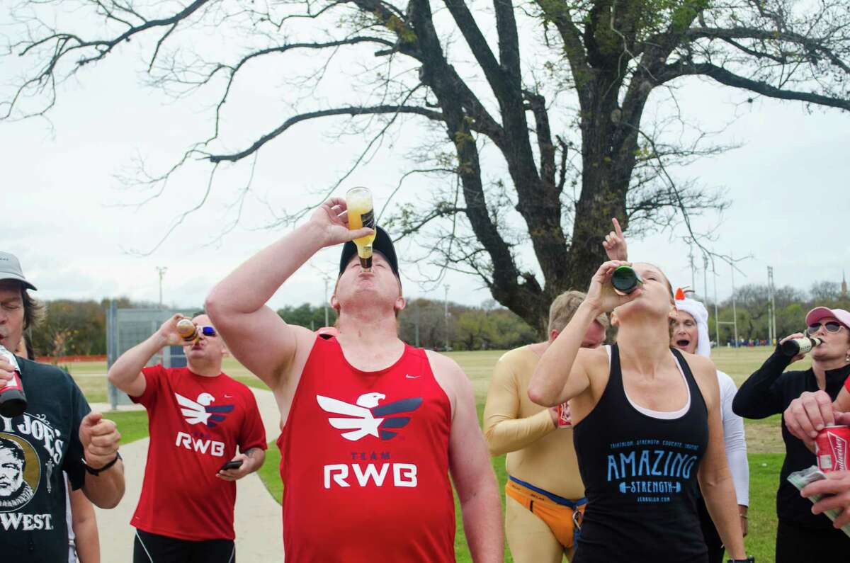 Four beers, one mile that was the order for the annual Beer Mile run at Olmos Park. Run a quarter mile, chug a beer. Here is a look at the sudsy race.