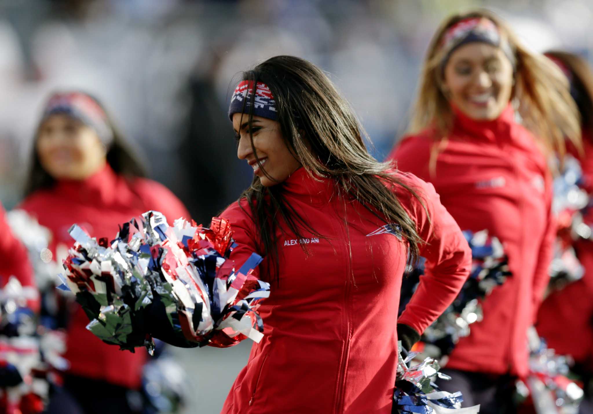 Seattle Seahawks Sea Gals vs. 49ers Gold Rush cheerleaders