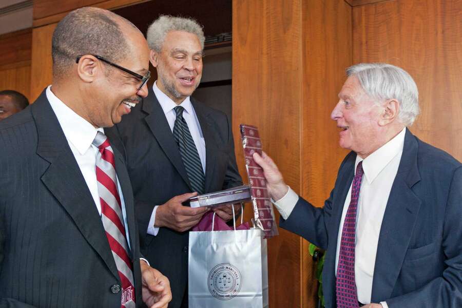 Joe Jamail, known for courtroom prowess and generosity, dies at 90