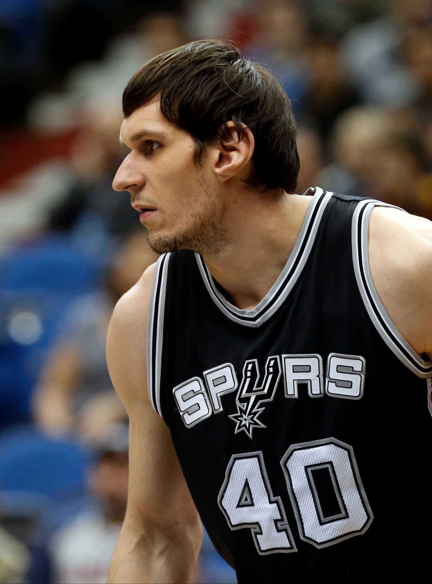 Boban Marjanovic's hands look impossibly huge