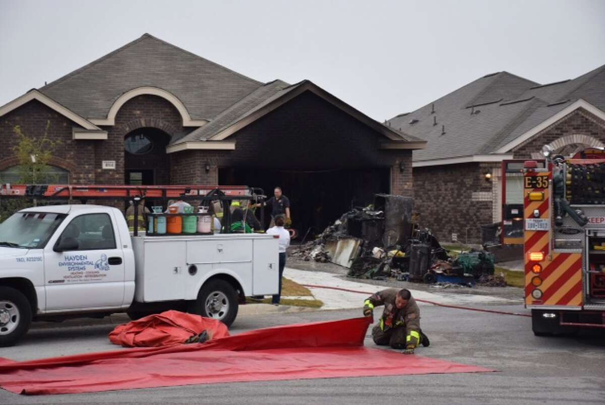 Christmas Eve house fire on Northwest Side destroys garage, no one injured