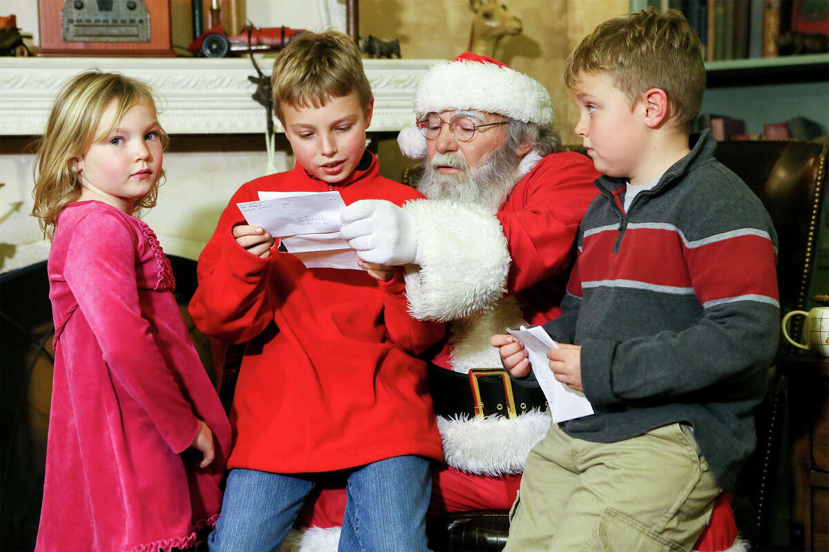 San Antonio Zoo helps family Christmas wishes come true