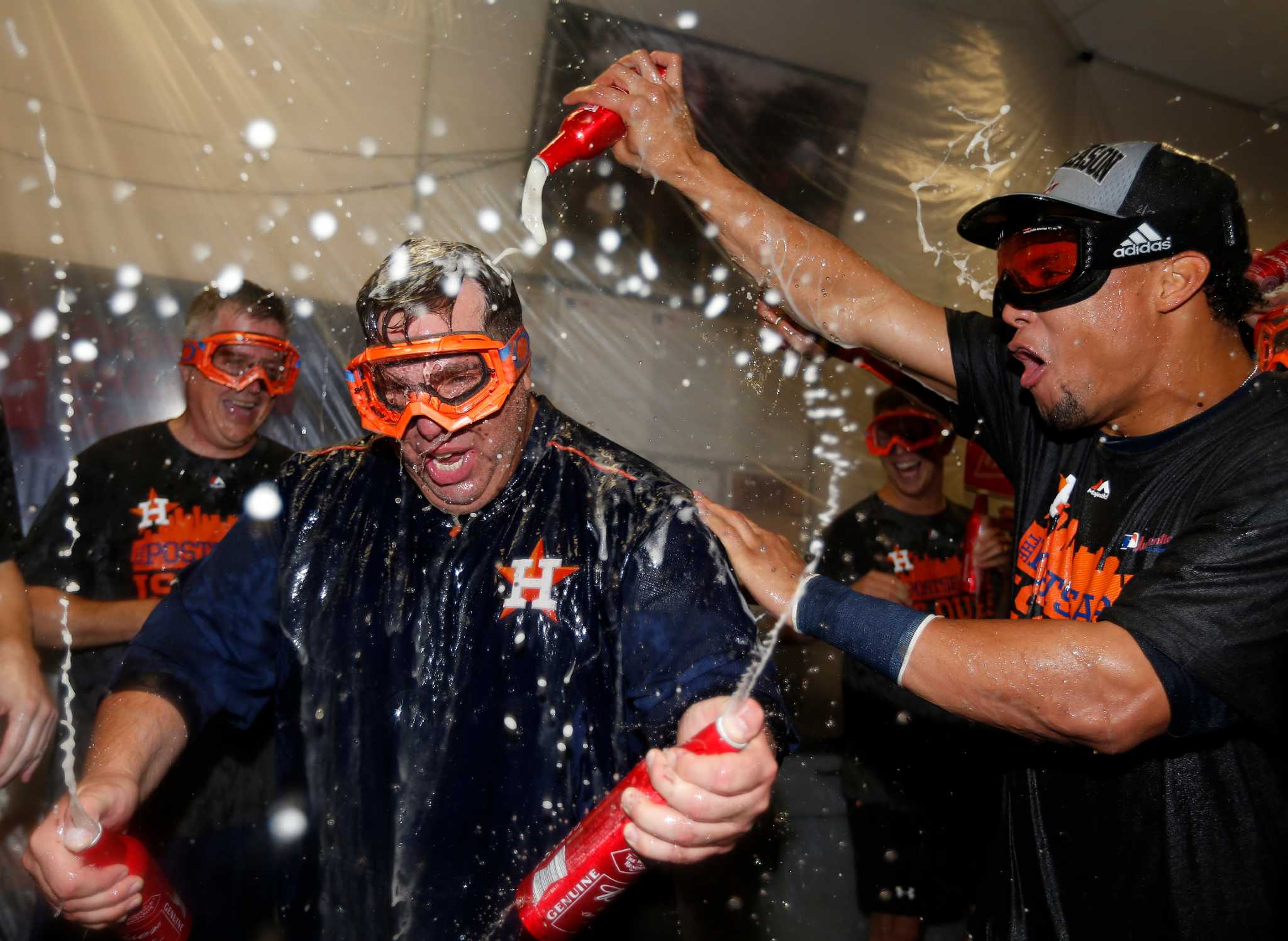 Astros featured in Super Bowl beer commercial