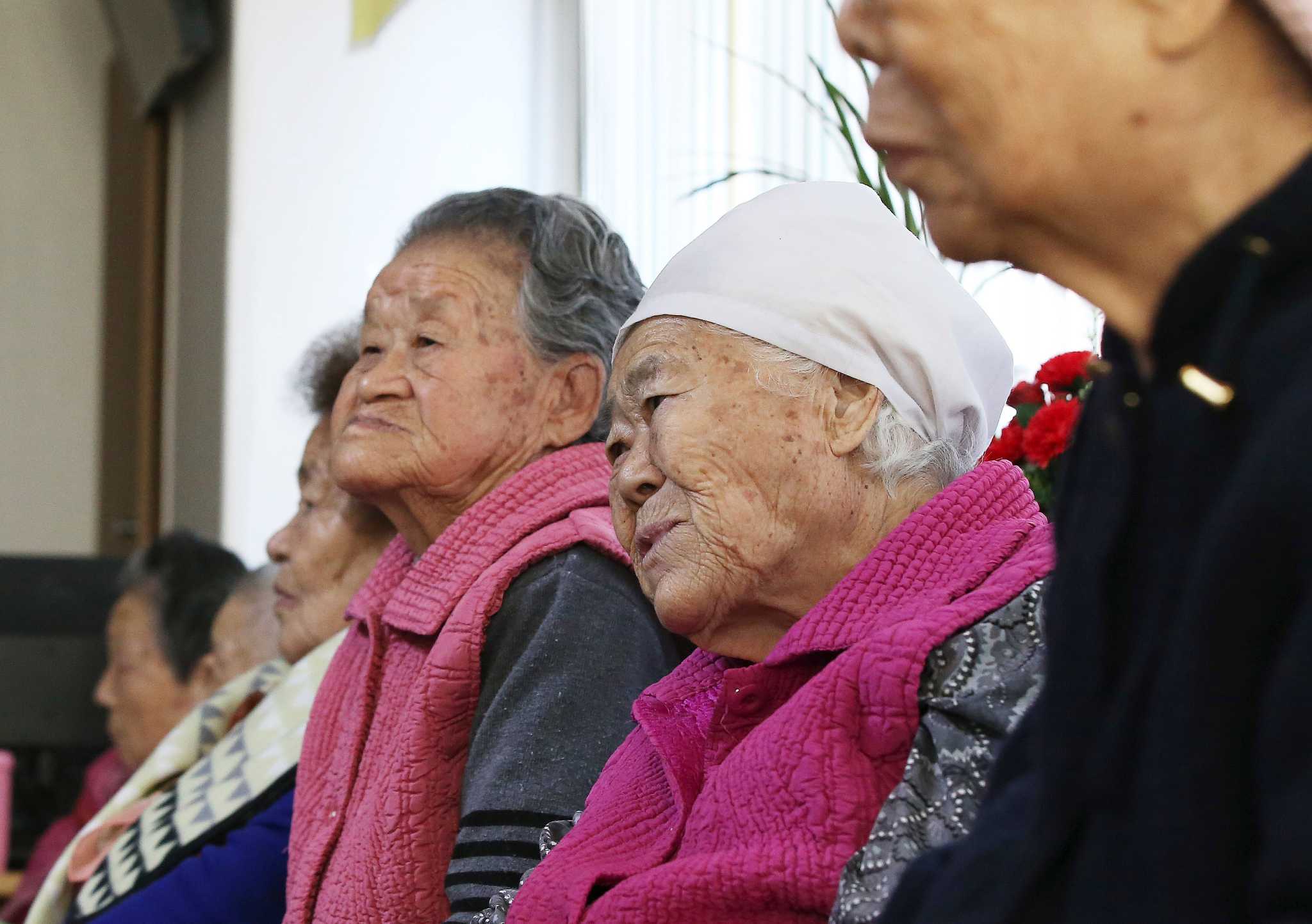 S Korea Reaches Deal With Japan On Wwii Sex Slaves