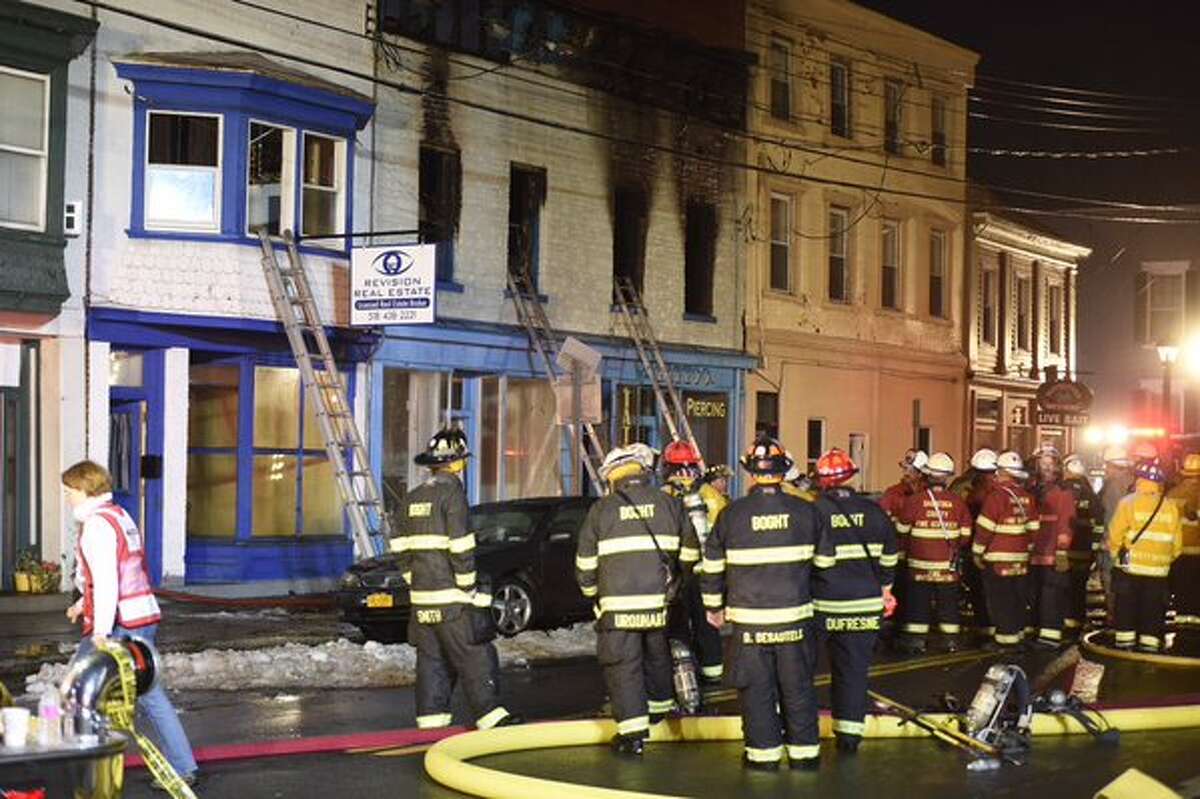 Waterford building razed after early morning fire