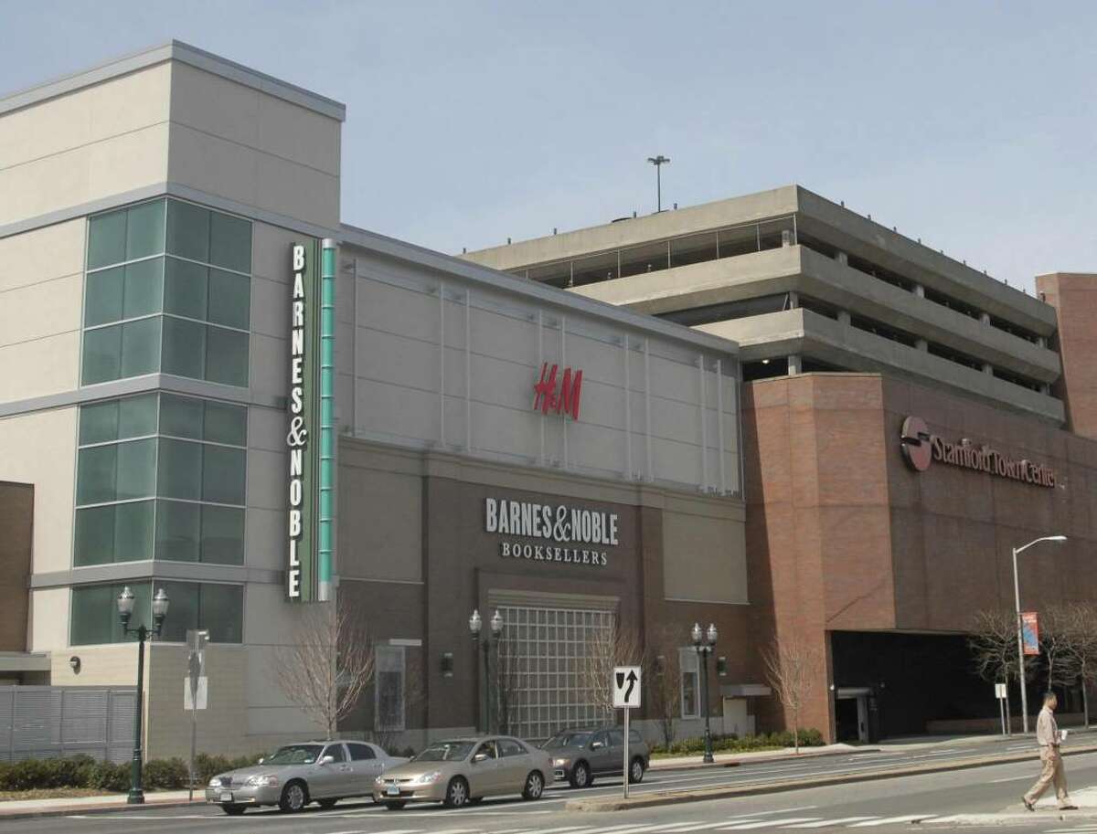 H&M closing store in The Mall at Barnes Crossing in March, Business