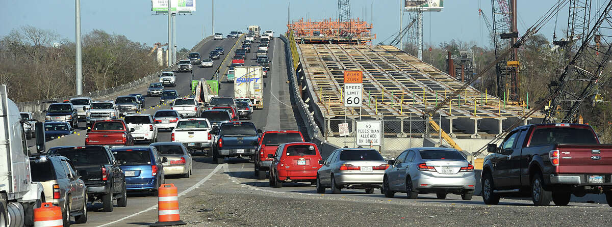 When will the Purple Heart Memorial Bridge be complete?