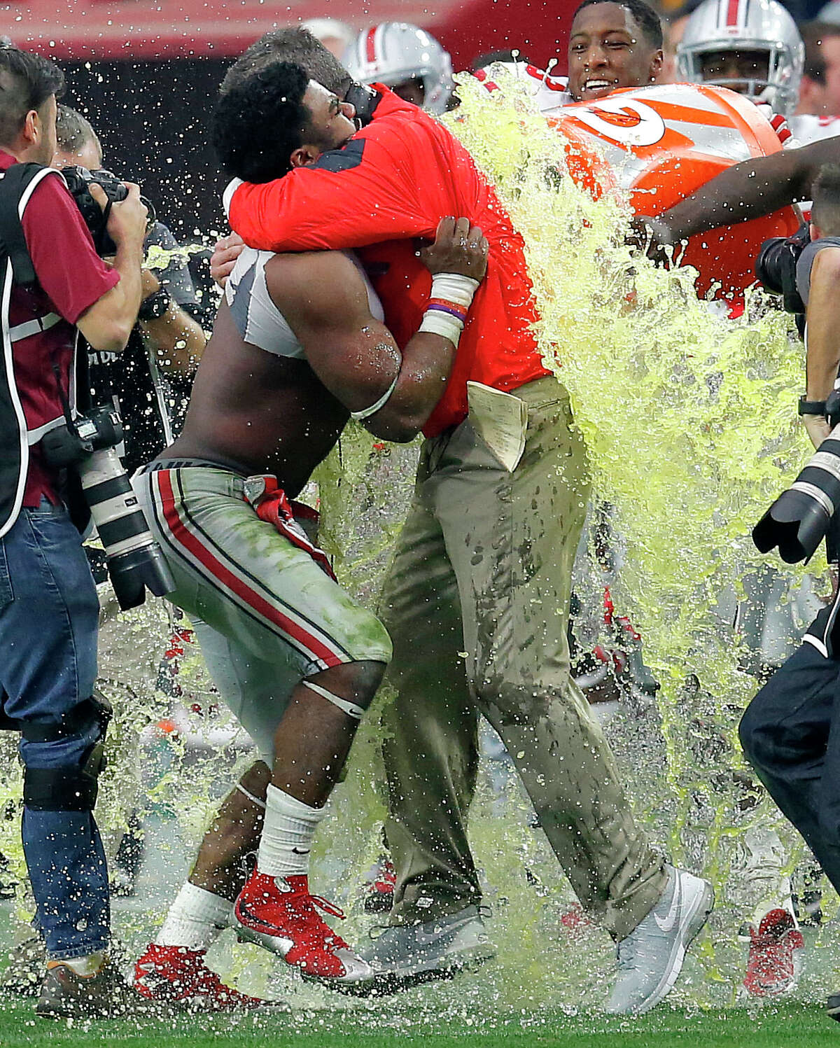 ESPN on X: Buckeyes take it! Ohio State gets four Zeke Elliott TDs, beats  Notre Dame 44-28 for fourth straight 12-win season.   / X