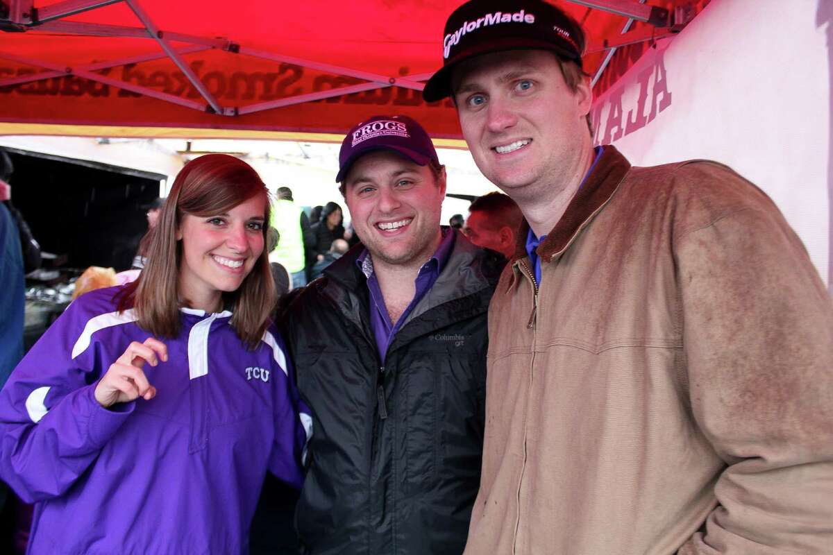Despite the cold and wet dreary weather, fans of the Oregon Ducks and the Texas Christian University Horned Frogs came out en masse for the Alamo Bowl Fan Zone Saturday, Jan. 2, 2016, at Sunset Station before the start of the Alamo Bowl. The Event featured performances by DJ Fusion and also the marching bands from both universities. There was also lots of tailgate action at the Alamodome.