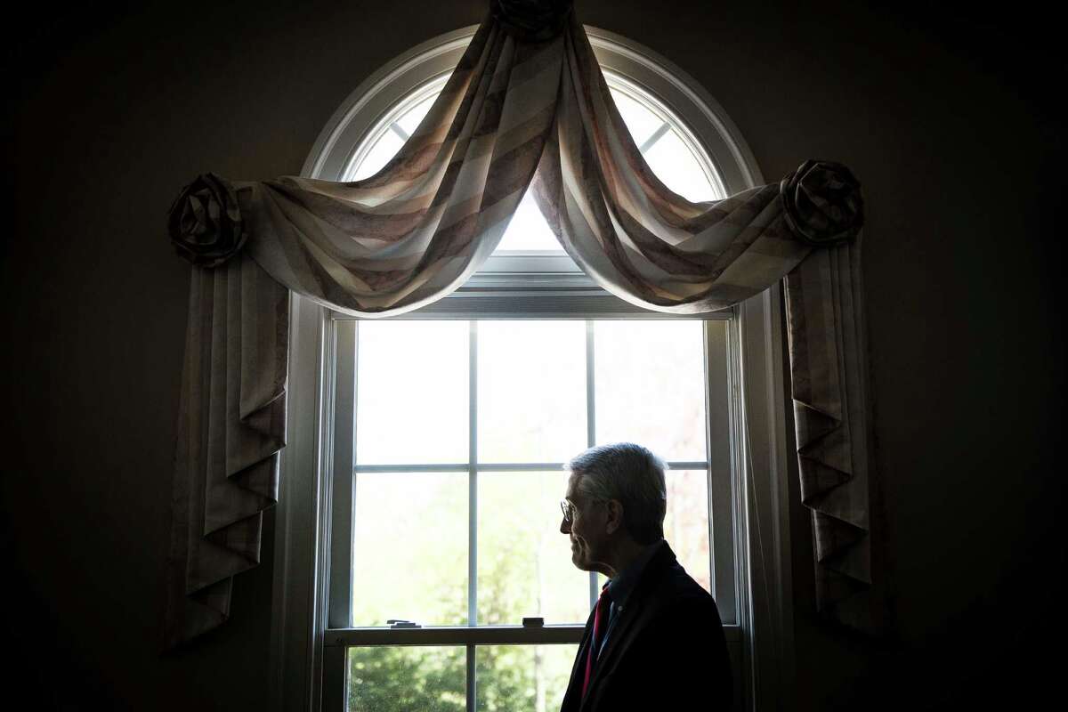 A wife's cancer prods the FDA