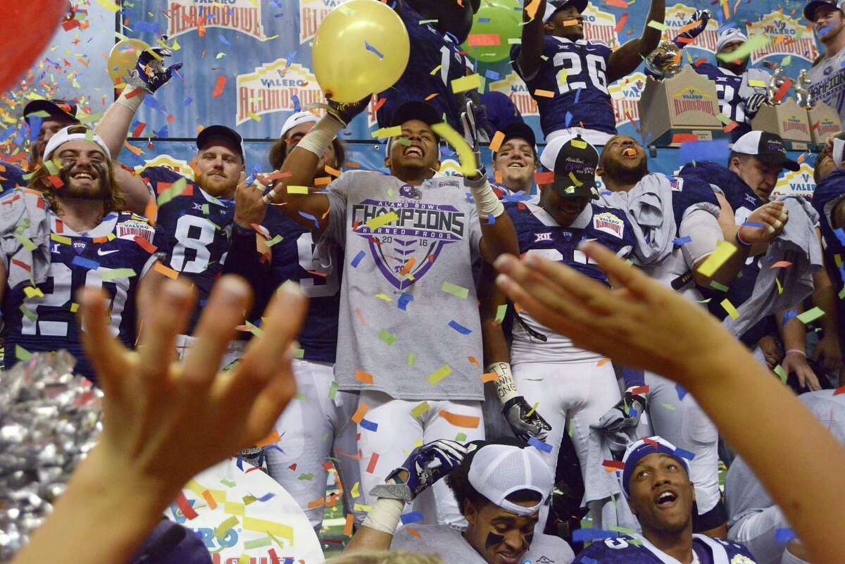 Photos 2016 Alamo Bowl