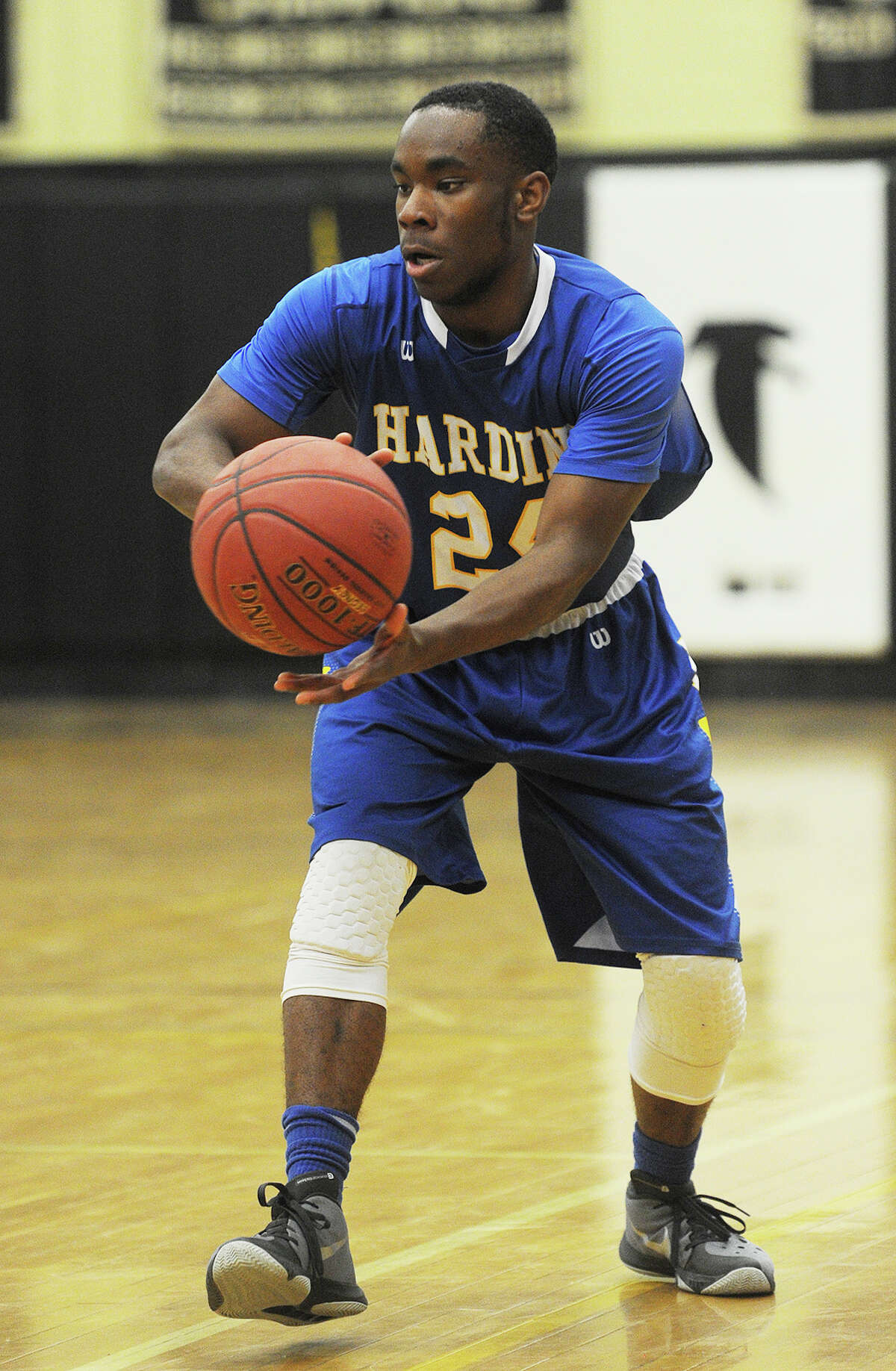 Harding boys hold off Barlow