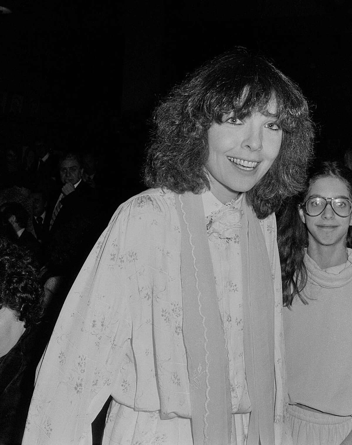 Diane Keaton surprised after wallet she lost 50 years ago is found by a