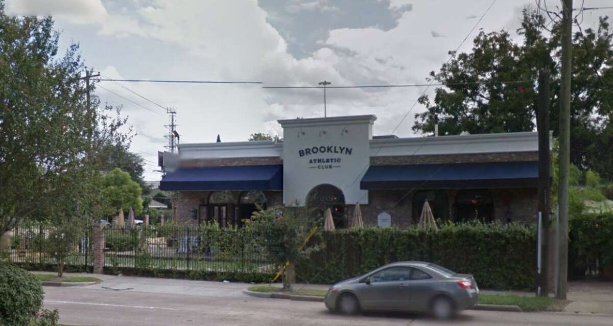 Brooklyn Athletic Club 601 Richmond Ave., Houston, Texas 77006 Demerits: 15 Inspection highlights: Container of food (cooked bean/macaroni/sauce) not stored in the manner that protects food from splash and other contamination. Photo by: Google Maps