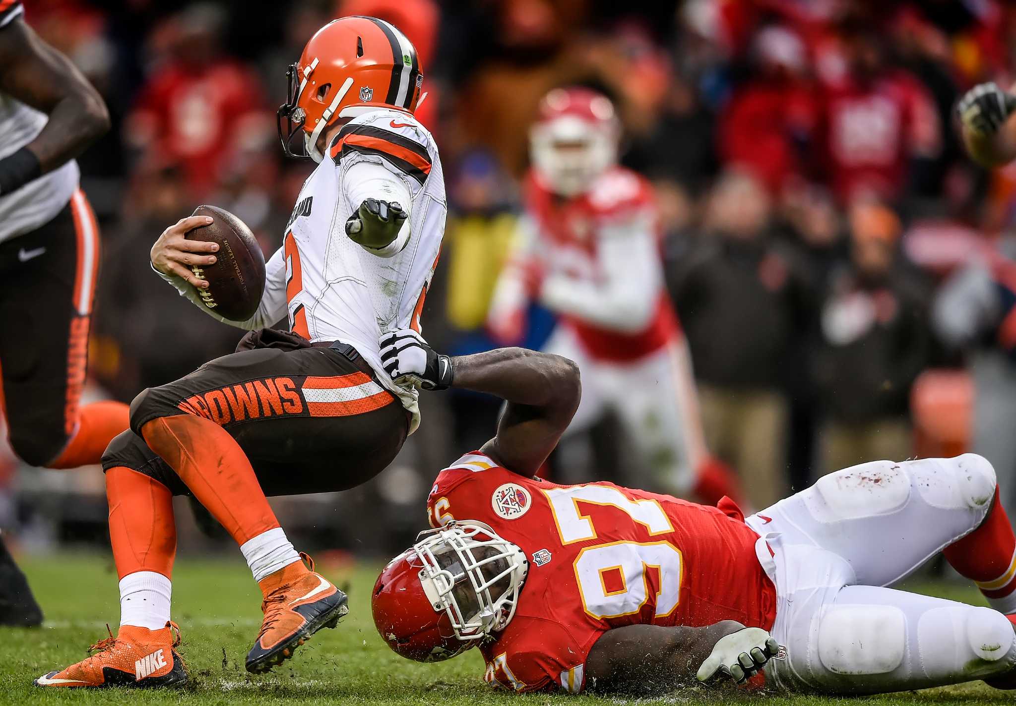 Johnny B. Good: Manziel leads Browns over 49ers 24-10