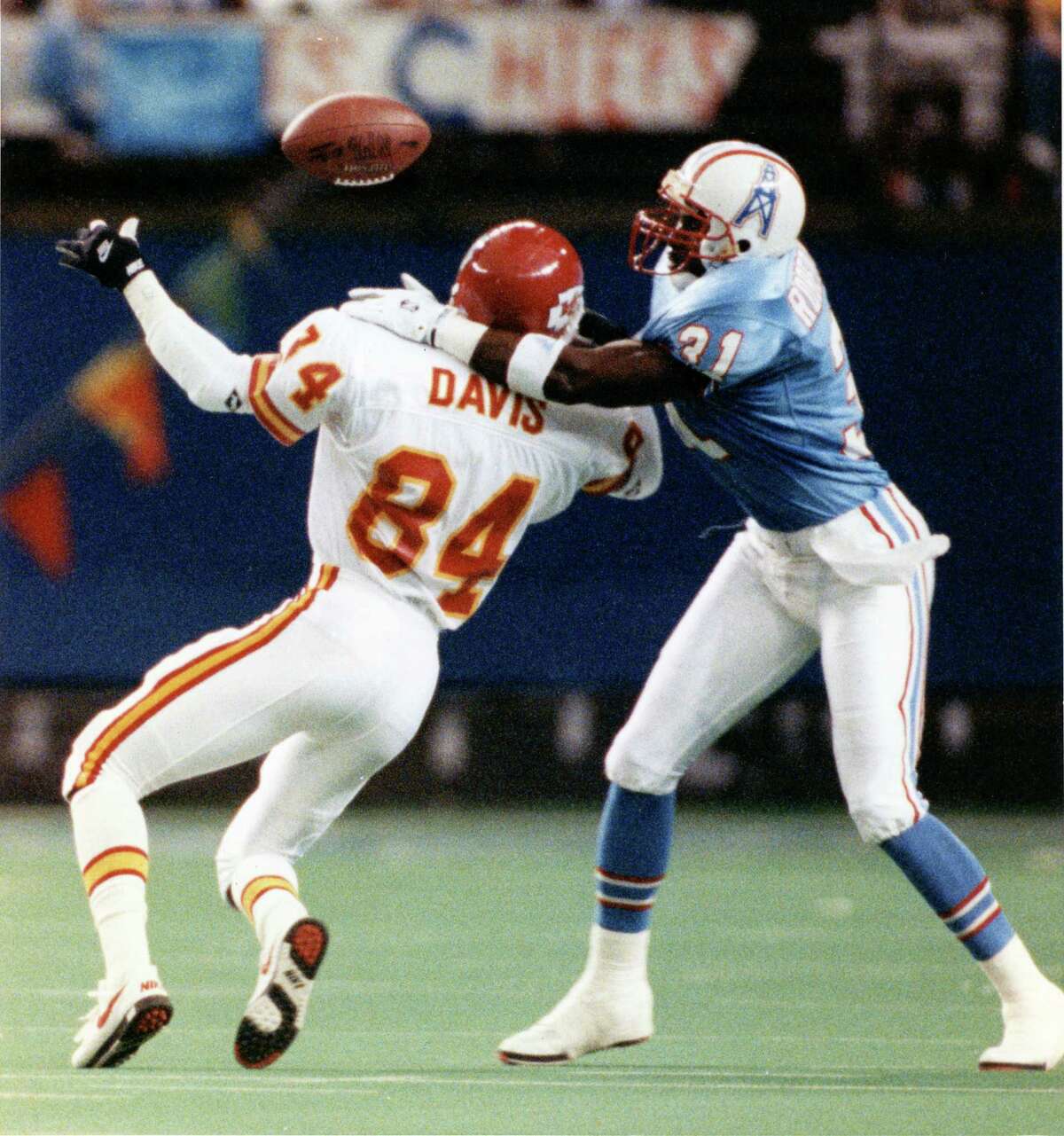 Chiefs beat Texans for first playoff win since 1994 - The Columbian