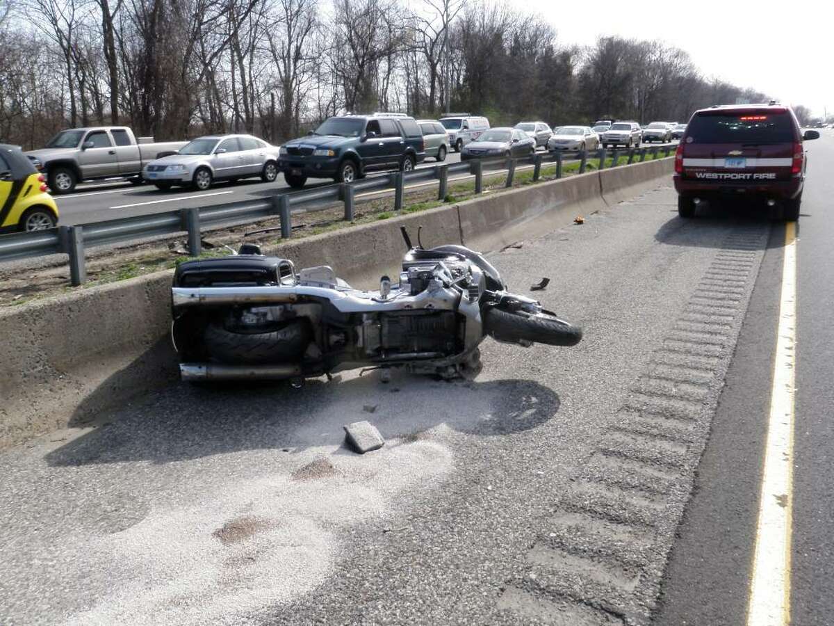 Massachusetts motorcyclist injured in I-95 accident