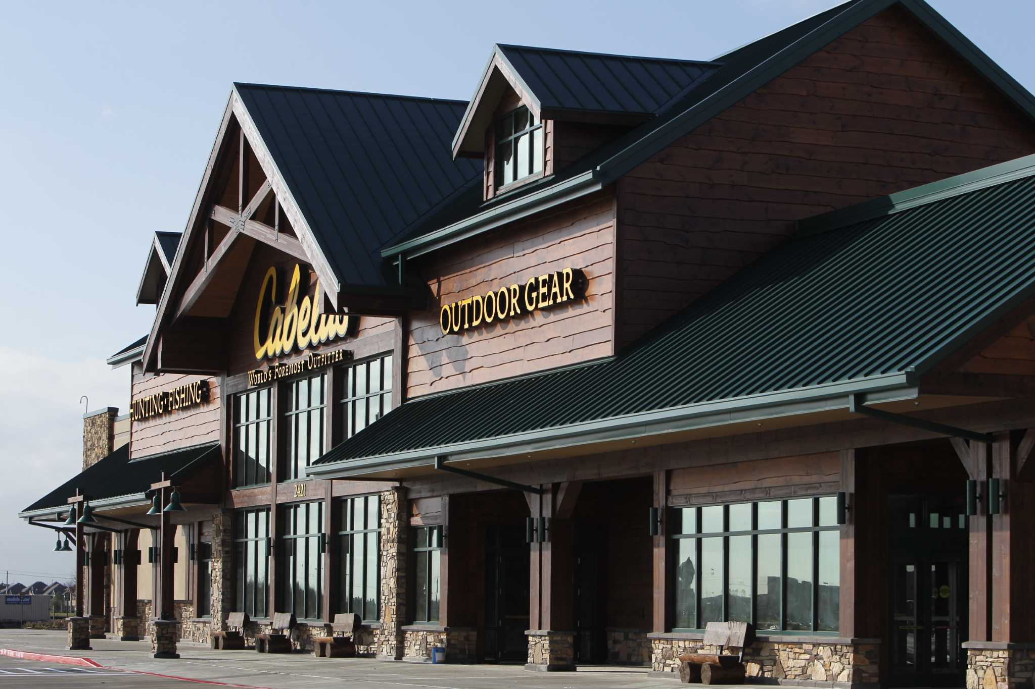 Cabela's League City store will open in March