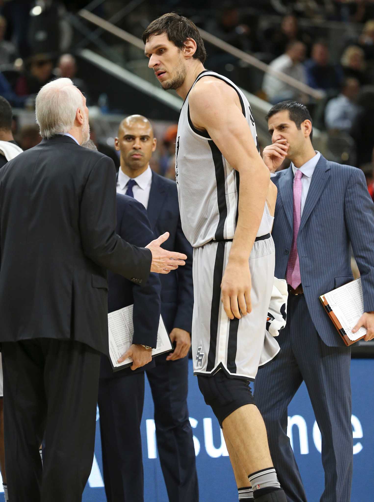 Boban Marjanovic's wife dishes on what her family will miss most about San  Antonio