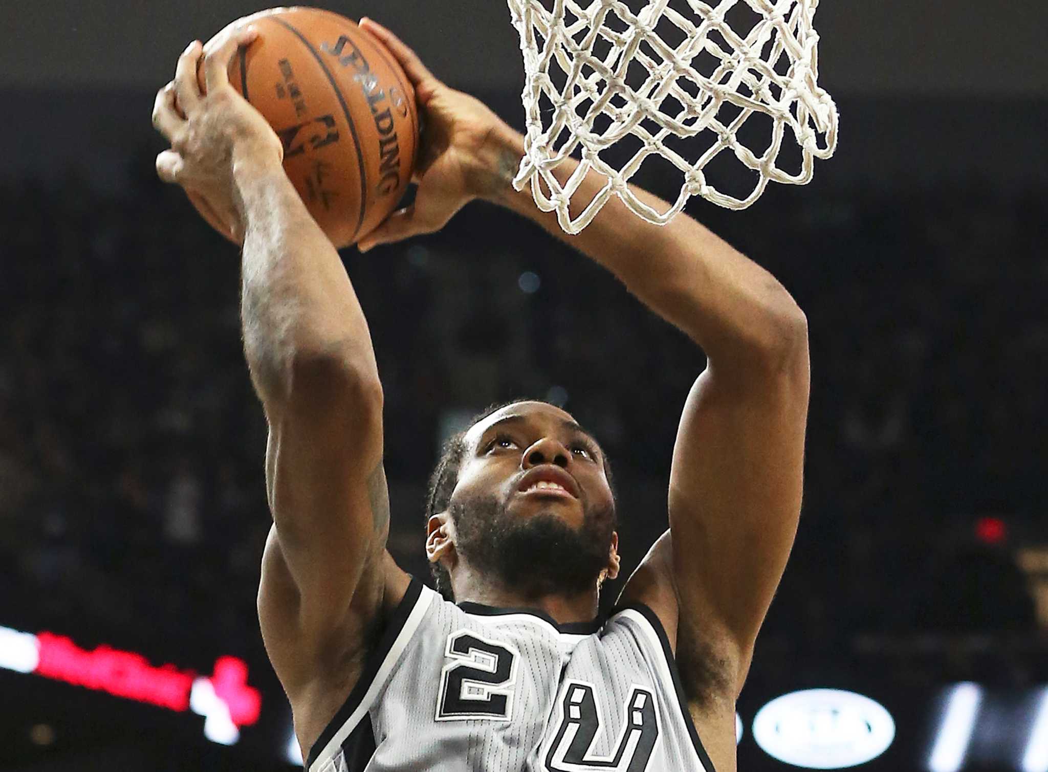 Kawhi Leonard 'Trash,' But San Antonio Spurs Should Retire Jersey