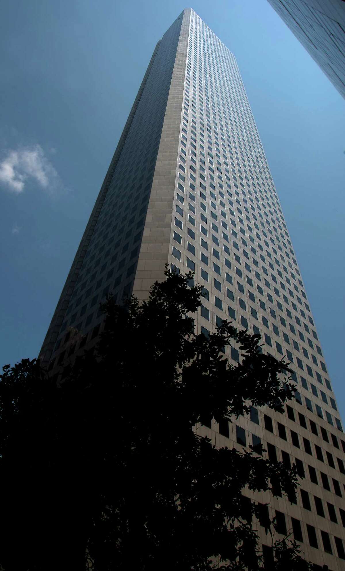 At 75 stories, JPMorgan Chase Tower stands 1,002 feet tall. It was built in 1981. ﻿