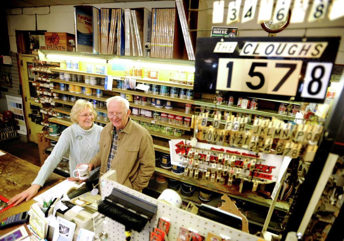 Stratford hardware store closing doors after 82 years