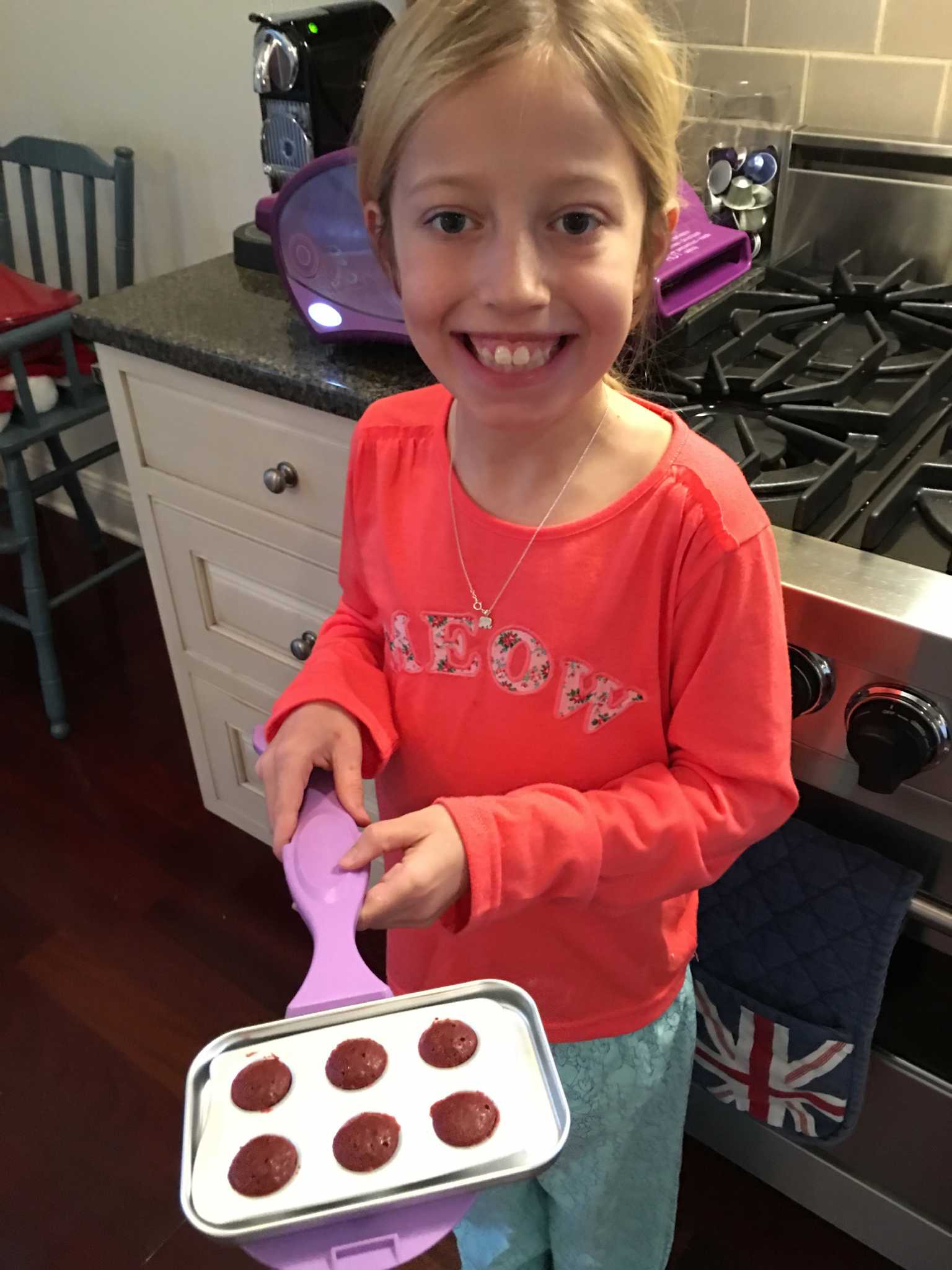 Easy bake oven for 4 sales year old