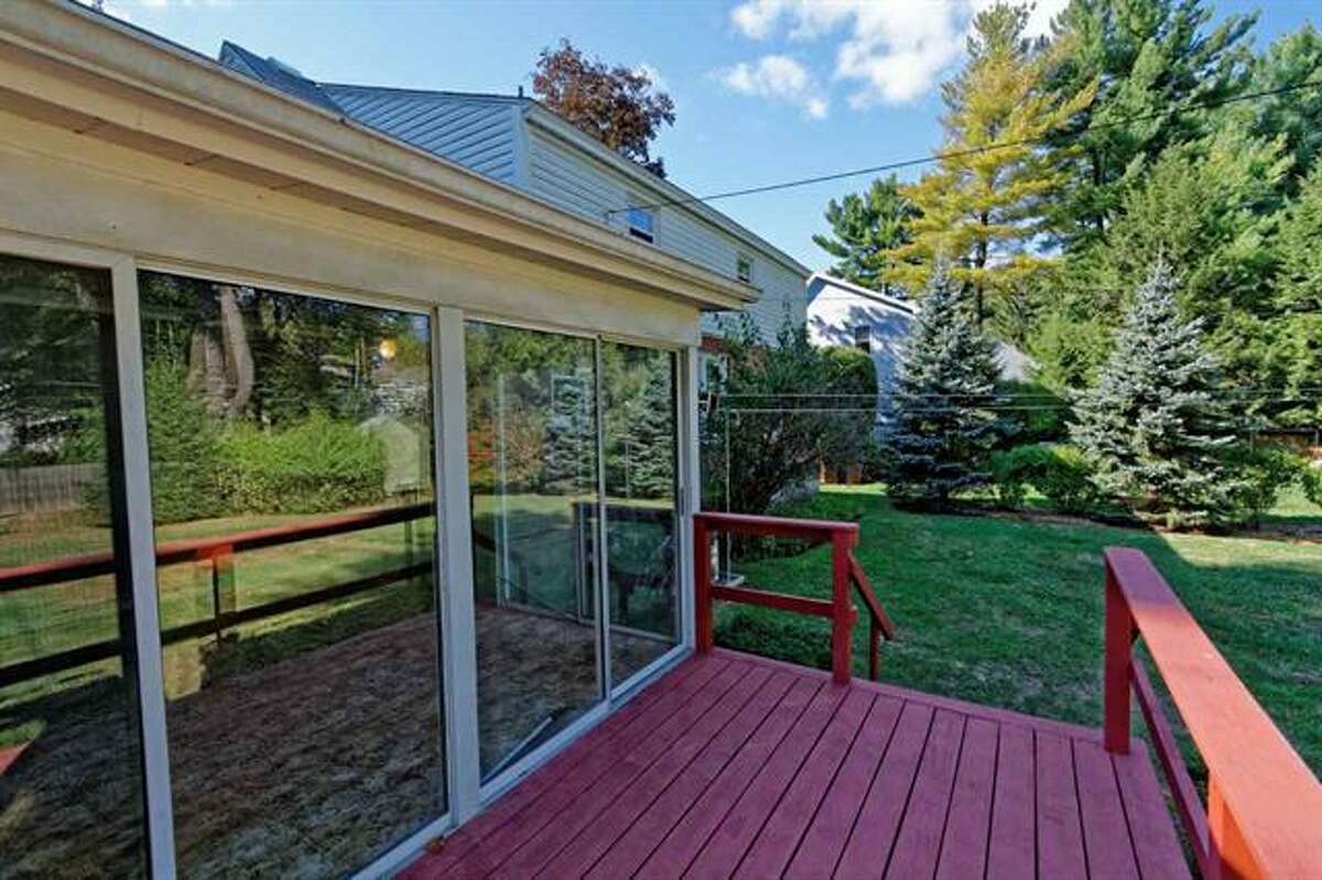 Featured Home Cape Cod in Bethlehem