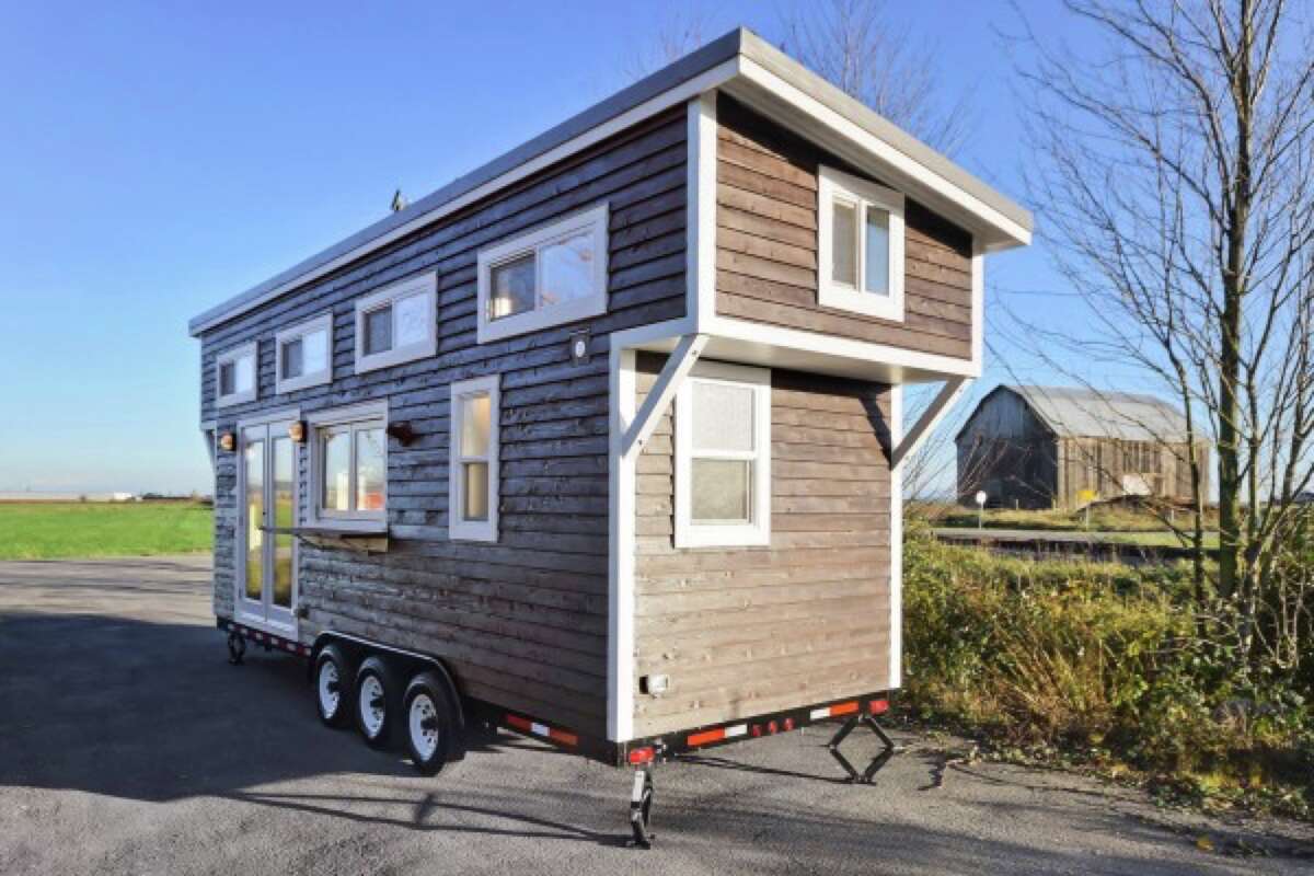 Bay Area couple finds affordable living with 162-square-foot tiny house