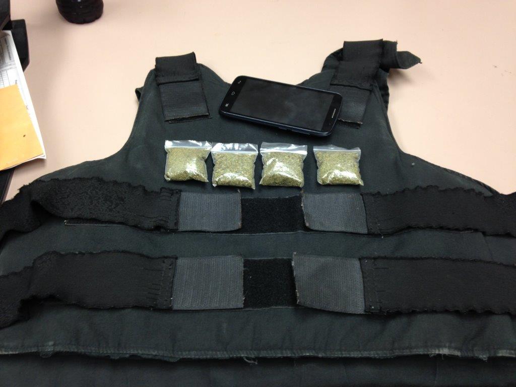 SAPD: Convicted felon arrested for selling body armor to undercover officer