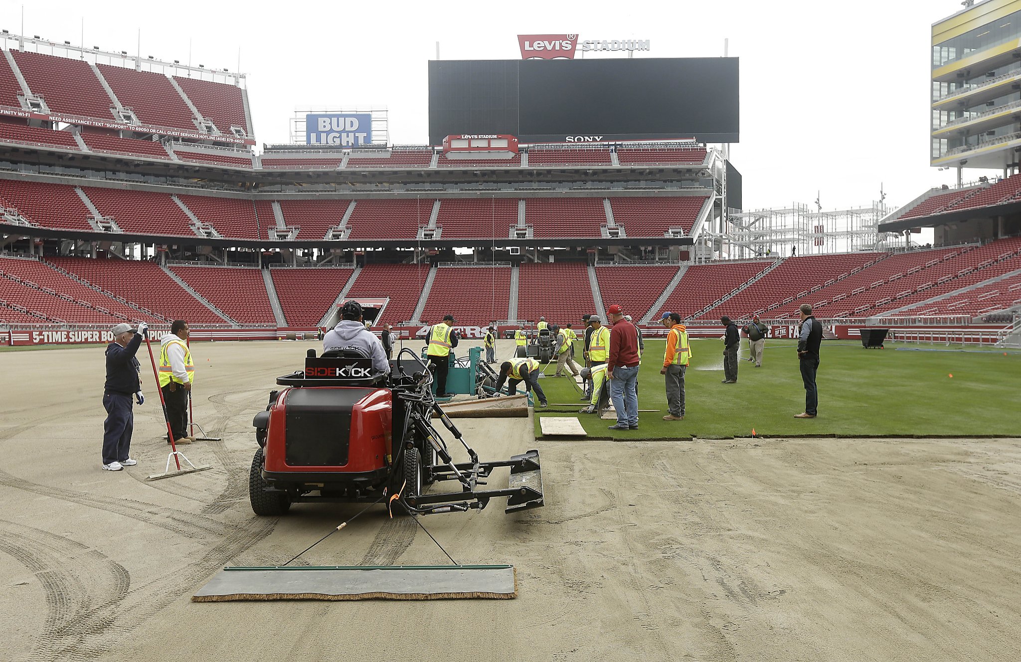 2016 VIP Super Bowl 50 Experience Tour - 49ers Levi's S 