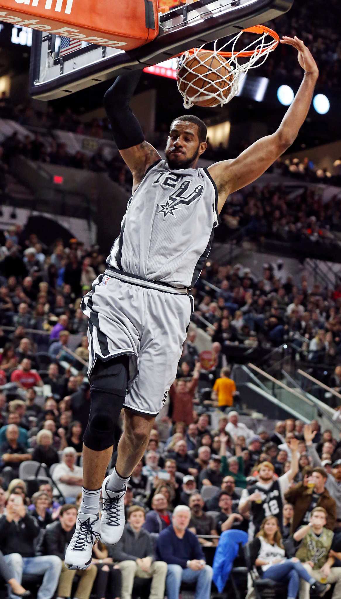 Lamarcus Aldridge Throws Down A Nasty Dunk Over Timberwolves Rookie Towns