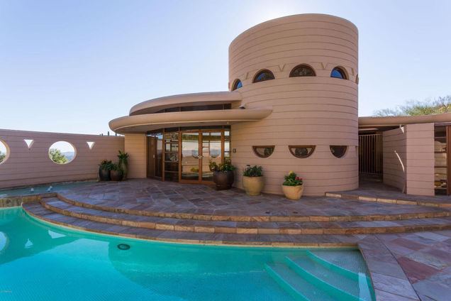 Tour the last home designed by Frank Lloyd Wright