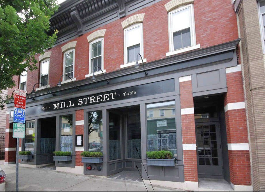 mill street bar and kitchen