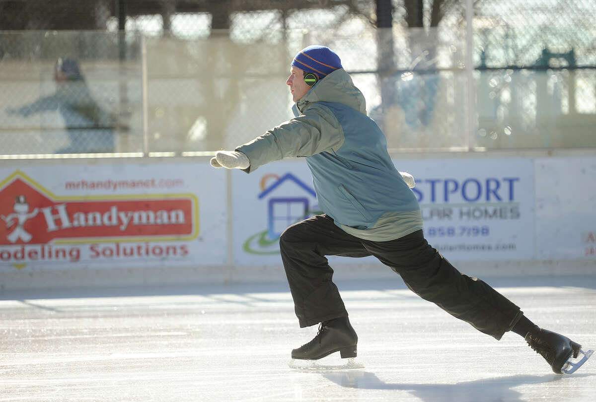 Icy Temps Make For A Great Skate At Westport PAL Rink