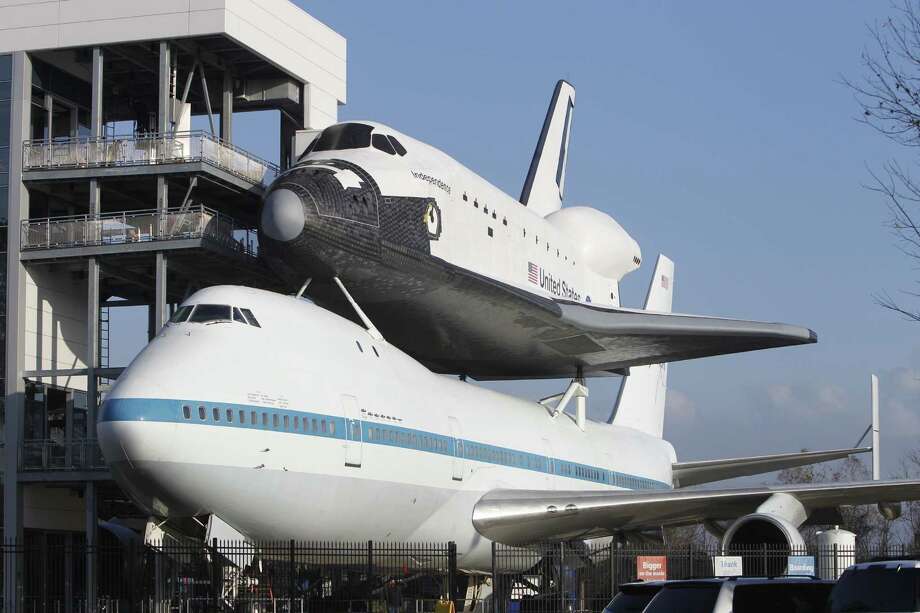 nasa space shuttle replica