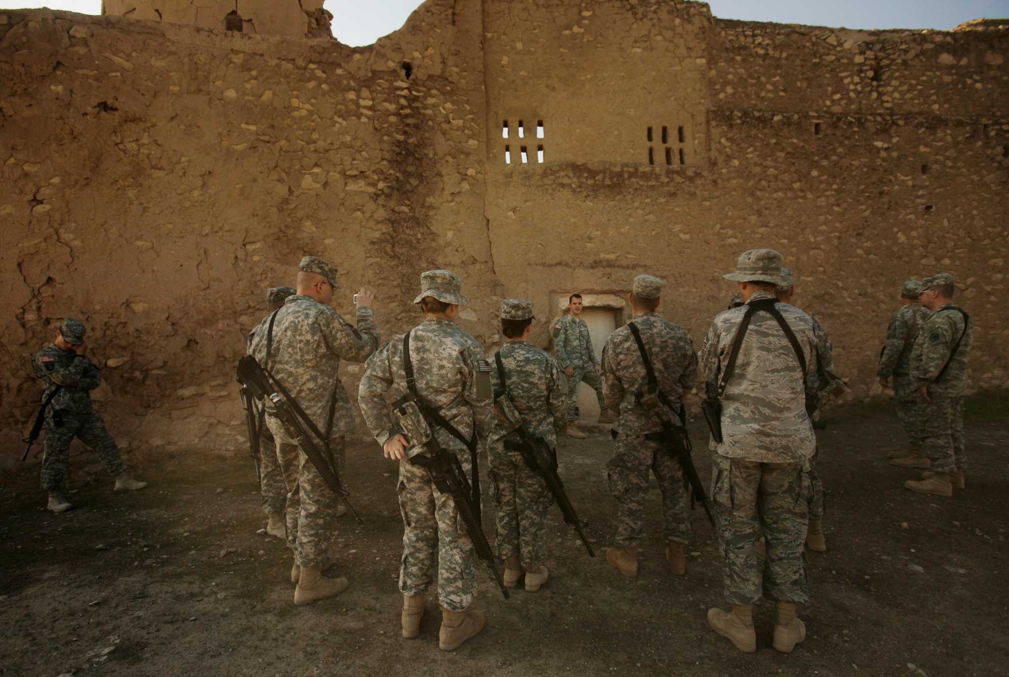 Ирак 1. Ирак стерли с лица земли. Ирак интересные факты. Oil Monastery of Iraq.