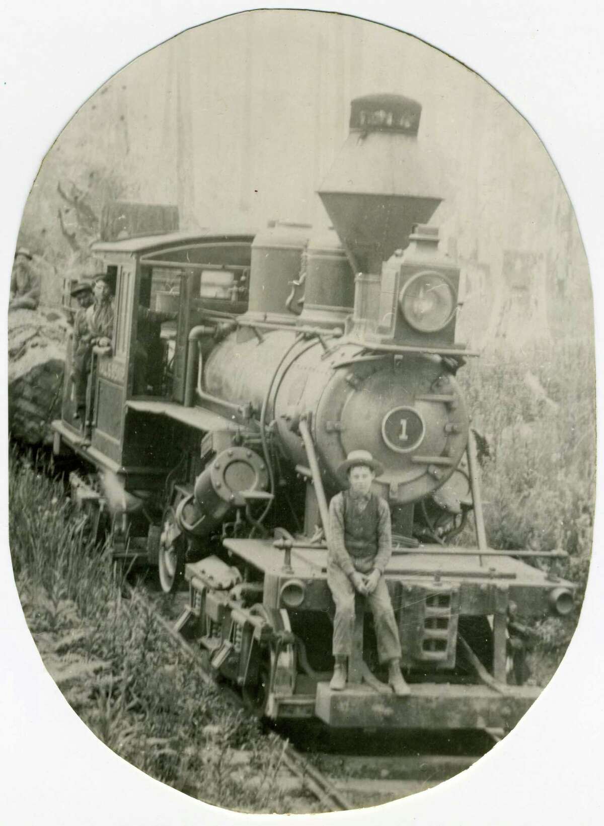 Photos: NW logging towns 127 years on