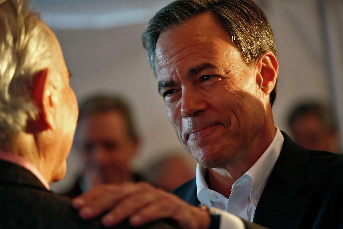 Joe Straus, Speaker of the Texas House of Representatives, talks with supporters at his campaign kickoff event at The Barn Door in San Antonio on Thursday, Jan. 21, 2015