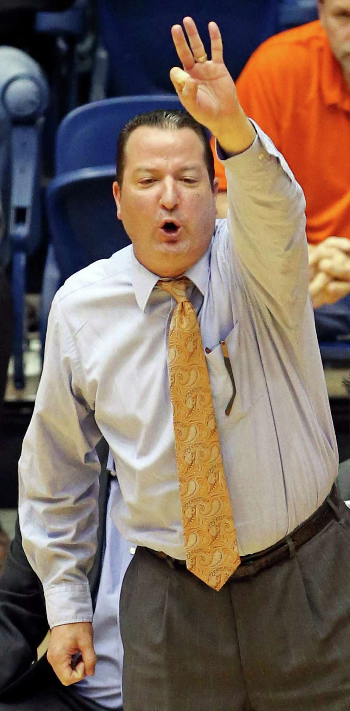 UTSA head coach Brooks Thompson calls a play during second half action against Florida International on Jan. 21, 2016 at the Convocation Center.