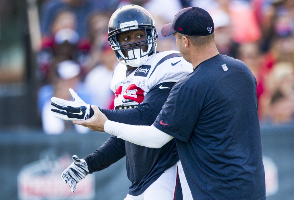 NFL Fines Texans' Corey Moore For Preseason Socks Violation