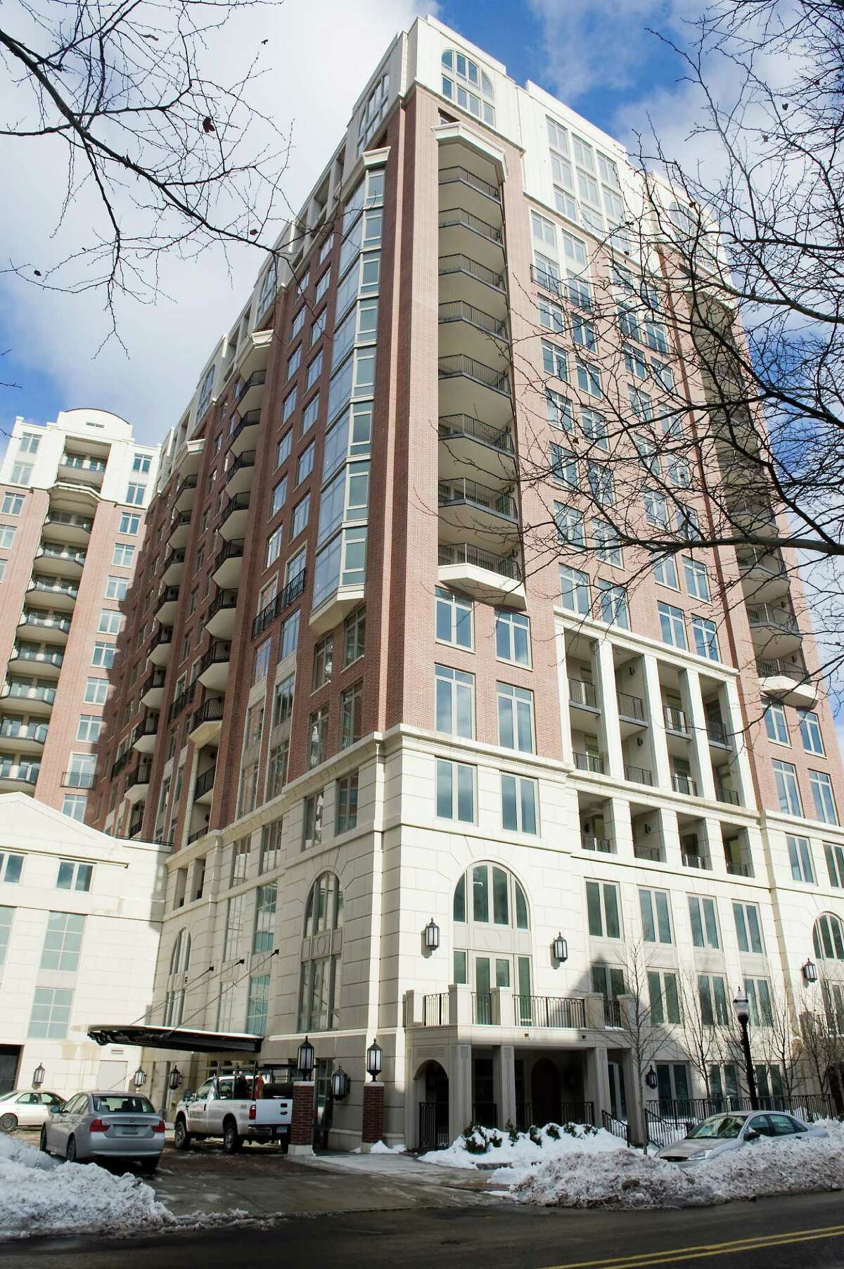 Stamford highrise back on market
