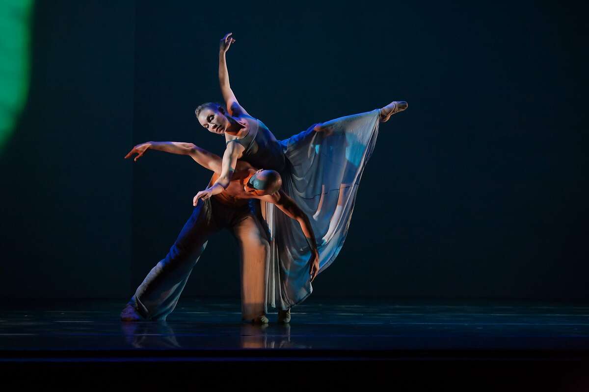 Jamielyn Duggan and Raphael Boumaila dance in Mark Foehringer?•s evocative work Sunken Cathedral, reprised at Mark Foehringer Dance Project|SF's 20th-anniversary celebration on Sunday, January 31, at ODC Theater. Photo by Matt Haber