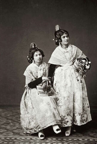 Latino Fashion Through The Decades San Antonio Express News