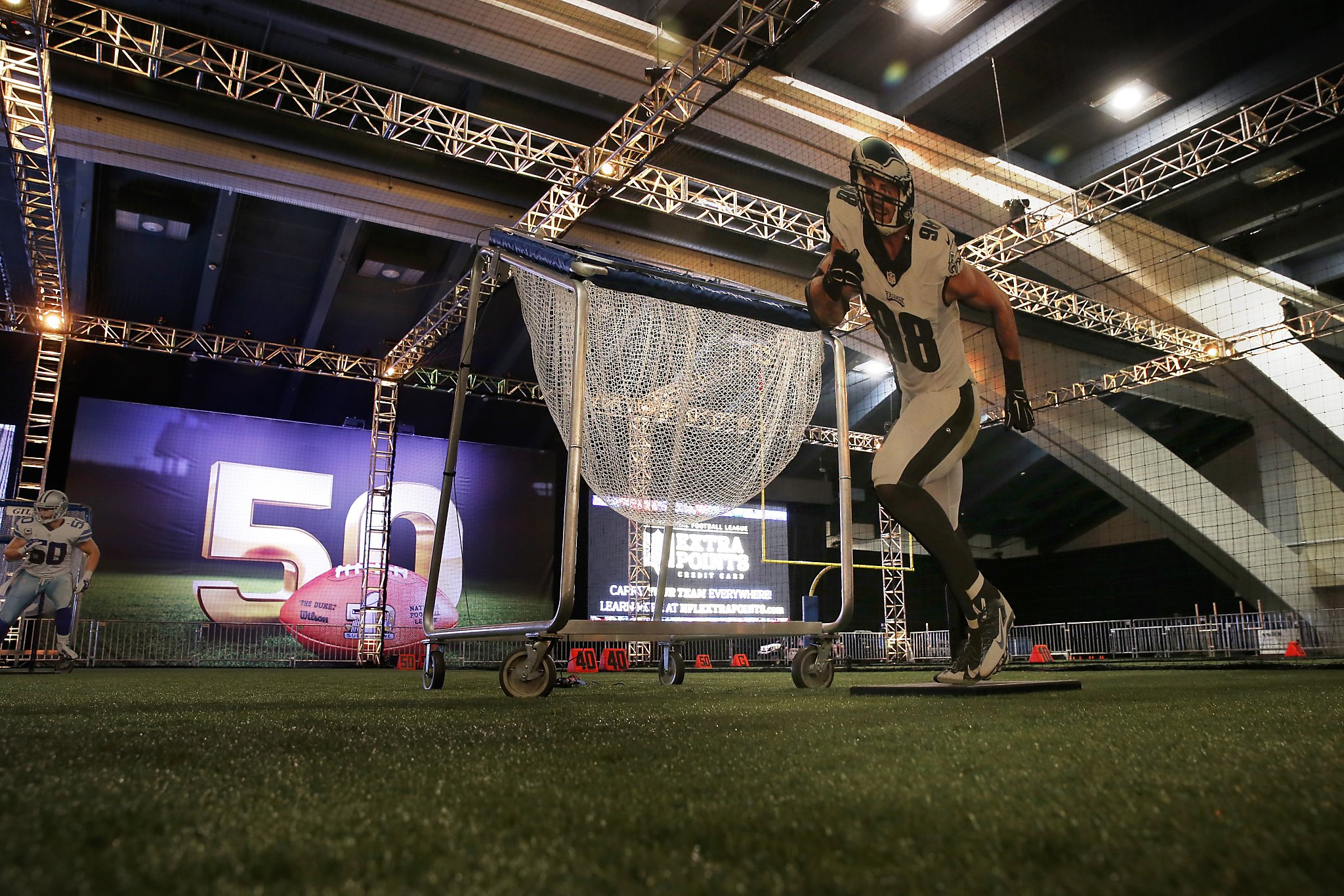 NFL Experience creates ties with big game