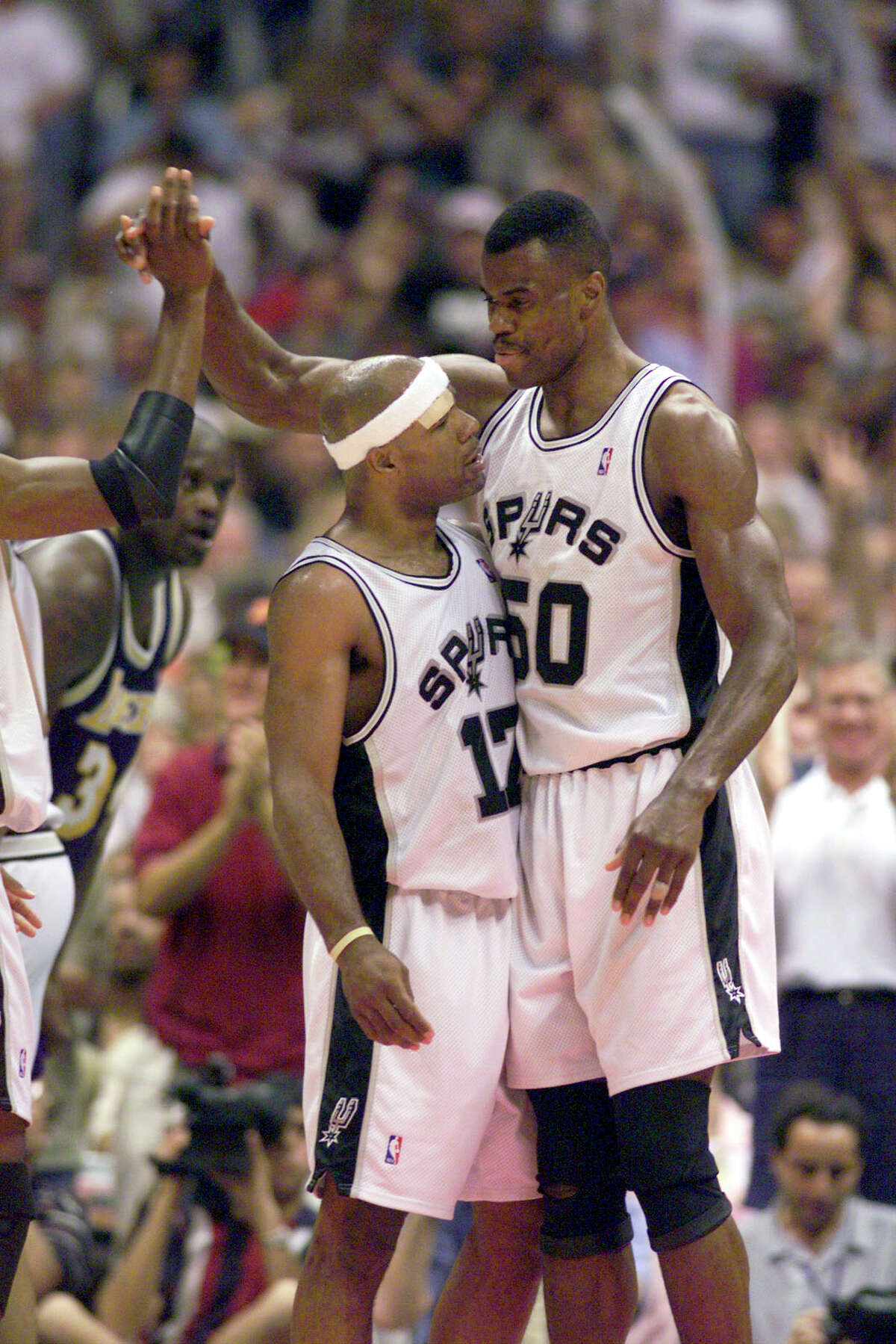 Offtopic conversation Mario Elie