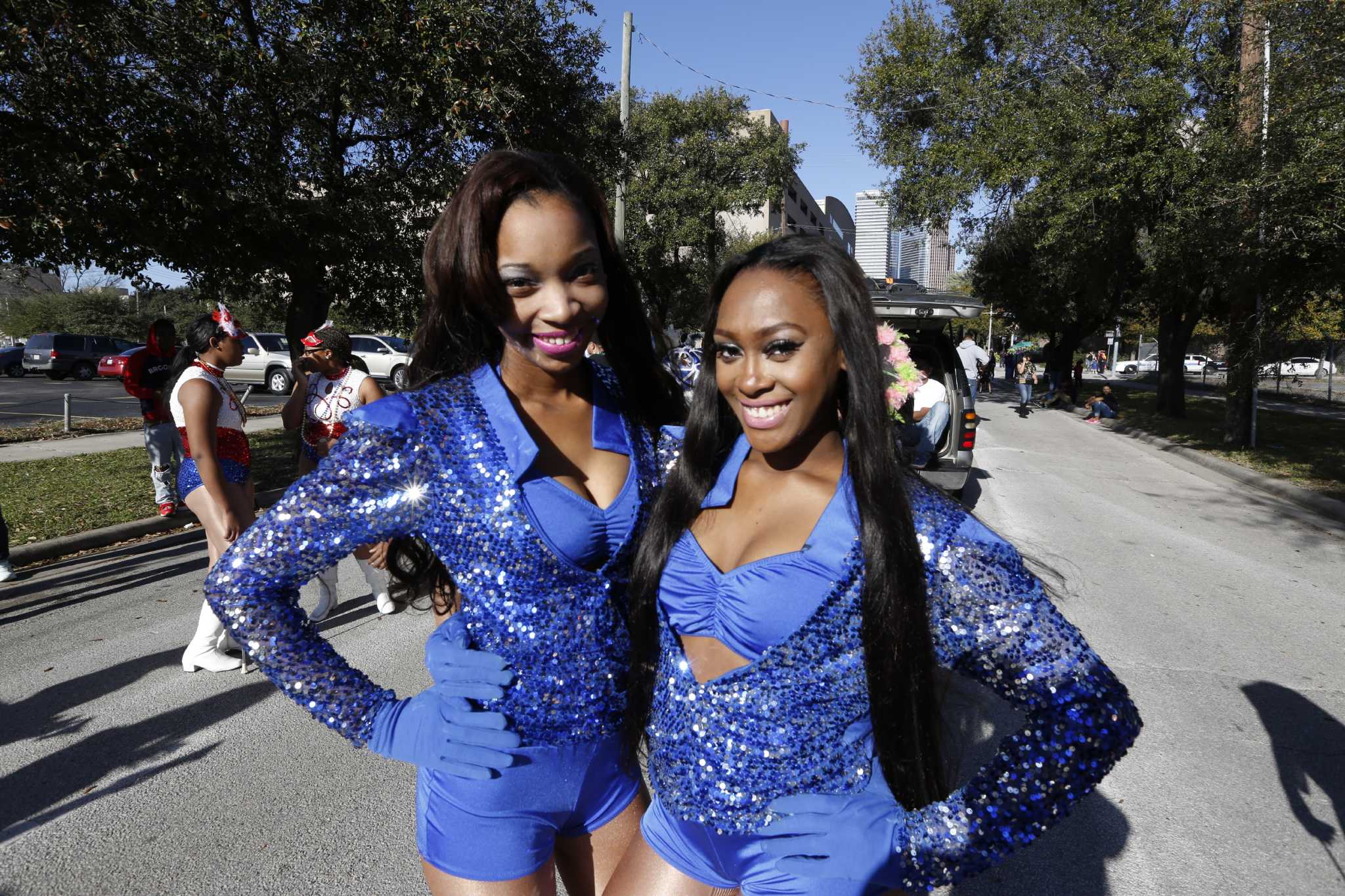 Mardi Gras revelers line streets of Houston